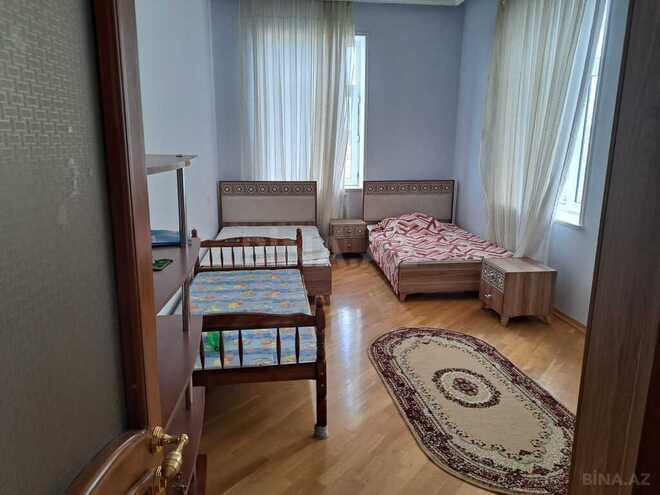 7 otaqlı həyət evi/bağ evi - Novxanı q. - 293 m² (13)