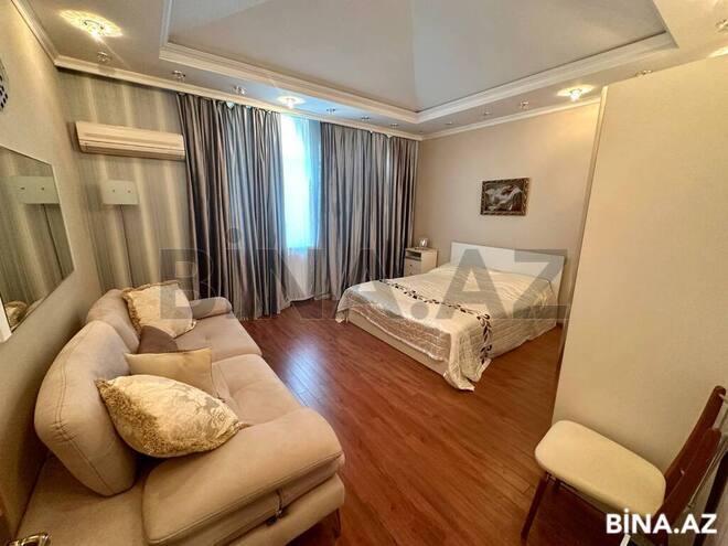 6 otaqlı həyət evi/bağ evi - Novxanı q. - 400 m² (20)