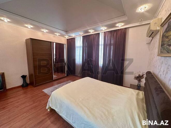 6 otaqlı həyət evi/bağ evi - Novxanı q. - 400 m² (22)