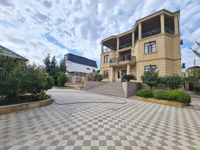 7-комн. дом/дача - пос. Бадамдар - 1000 м² (1)