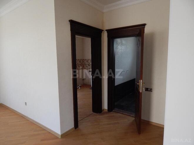 8-комн. дом/дача - пос. Новханы - 600 м² (28)