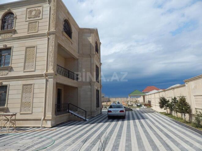 8-комн. дом/дача - пос. Новханы - 600 м² (15)