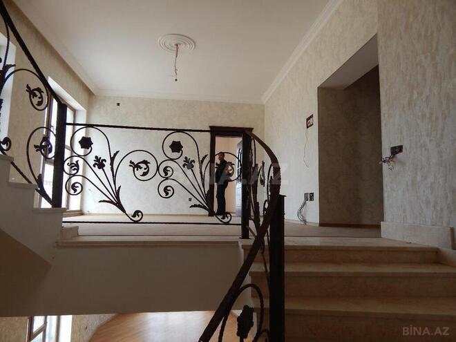 8-комн. дом/дача - пос. Новханы - 600 м² (24)