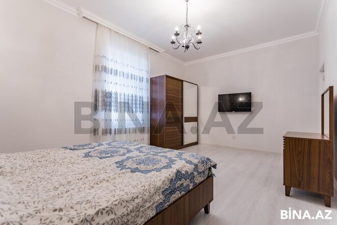 5 otaqlı həyət evi/bağ evi - Şüvəlan q. - 200 m² (26)