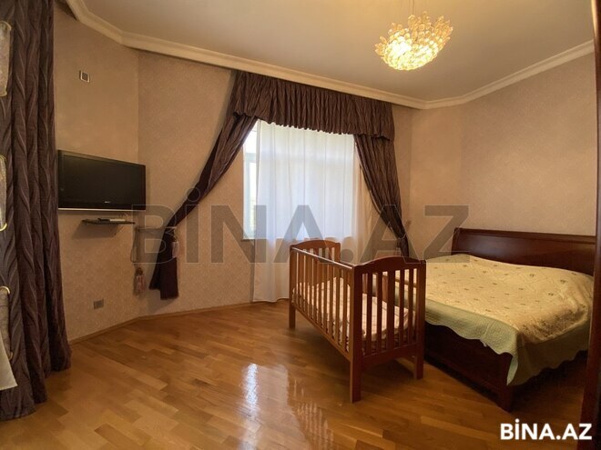 7 otaqlı həyət evi/bağ evi - Bakıxanov q. - 800 m² (23)