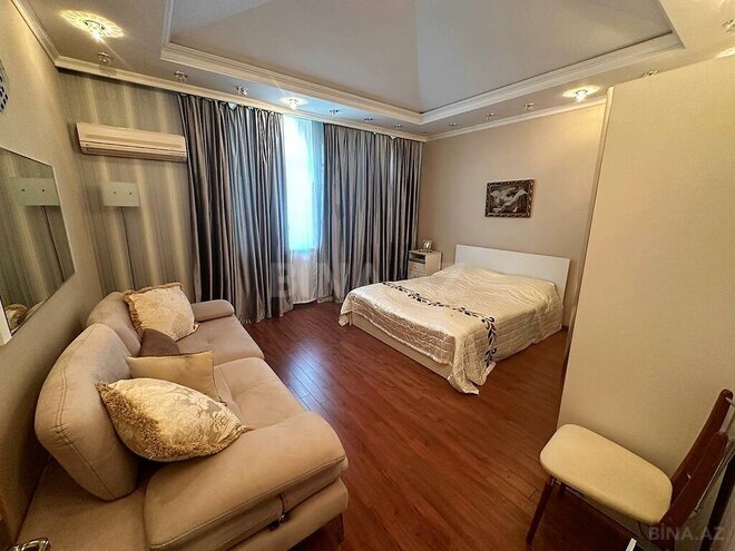 5 otaqlı həyət evi/bağ evi - Novxanı q. - 400 m² (5)