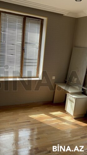 6 otaqlı həyət evi/bağ evi - Xəzər r. - 200 m² (13)