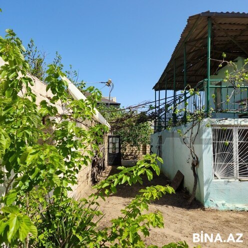 5 otaqlı həyət evi/bağ evi - Novxanı q. - 200 m² (9)
