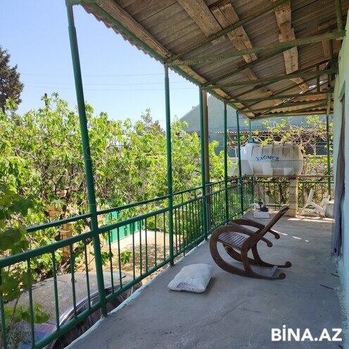 5 otaqlı həyət evi/bağ evi - Novxanı q. - 200 m² (7)