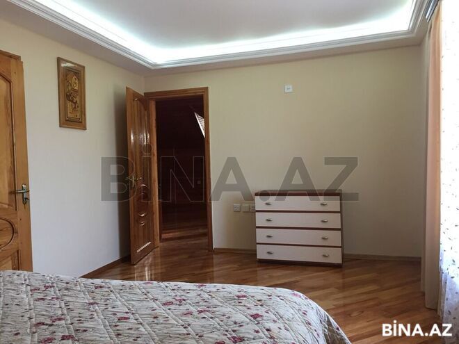 11 otaqlı həyət evi/bağ evi - Novxanı q. - 350 m² (3)