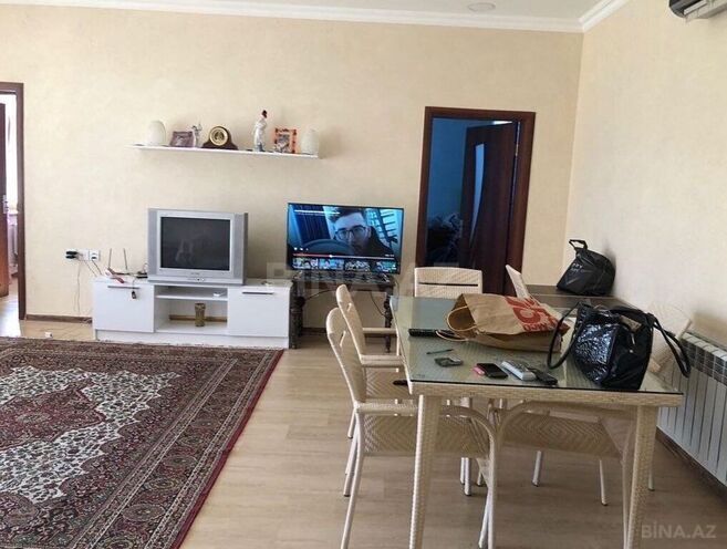 6 otaqlı həyət evi/bağ evi - Novxanı q. - 179 m² (8)