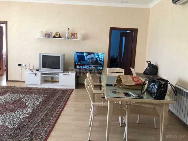 6 otaqlı həyət evi/bağ evi - Novxanı q. - 179 m² (19)