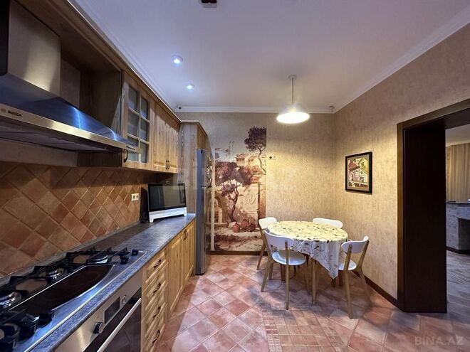 5 otaqlı həyət evi/bağ evi - Görədil q. - 250 m² (11)