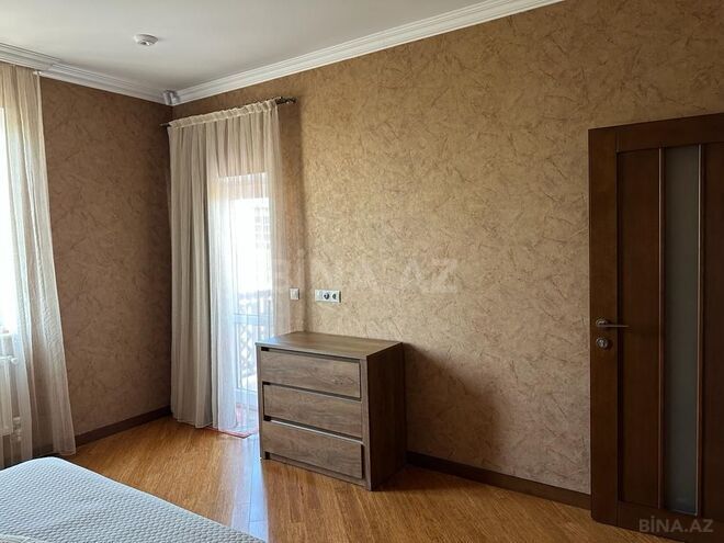 5 otaqlı həyət evi/bağ evi - Görədil q. - 250 m² (15)