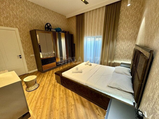 4 otaqlı həyət evi/bağ evi - Mərdəkan q. - 200 m² (22)