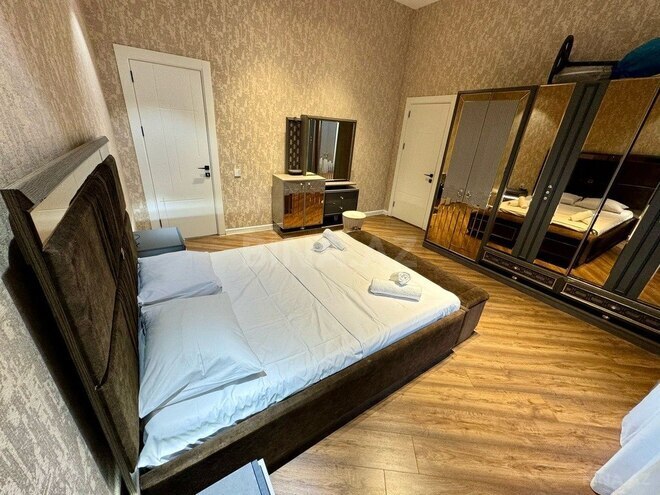 4 otaqlı həyət evi/bağ evi - Mərdəkan q. - 200 m² (23)