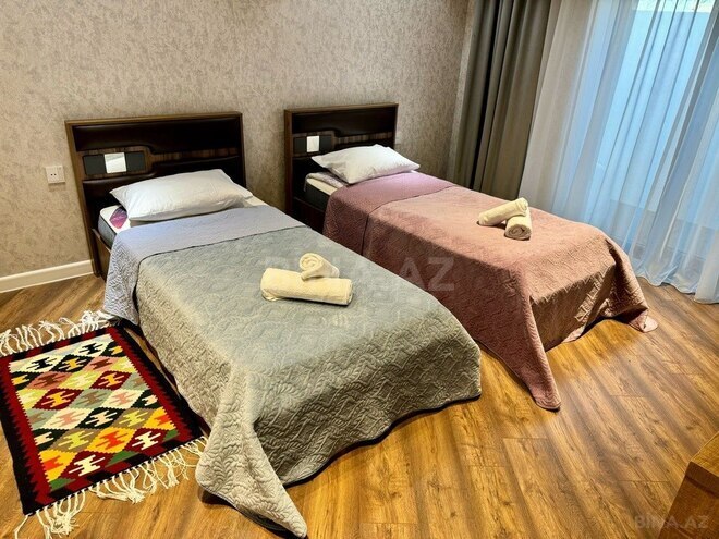 4 otaqlı həyət evi/bağ evi - Mərdəkan q. - 200 m² (25)