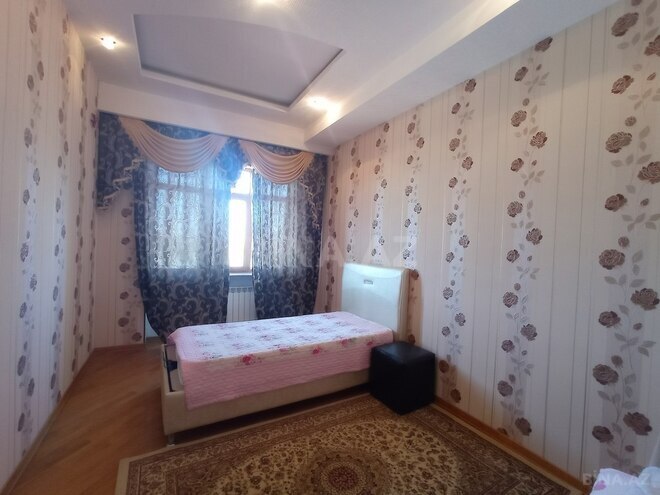 8 otaqlı həyət evi/bağ evi - Novxanı q. - 235 m² (7)