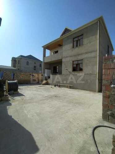6 otaqlı həyət evi/bağ evi - Saray q. - 240 m² (1)