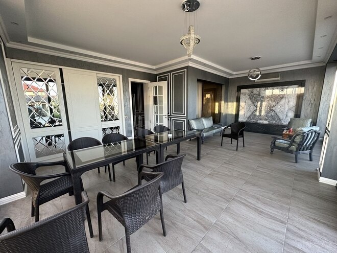 6 otaqlı həyət evi/bağ evi - Novxanı q. - 400 m² (10)