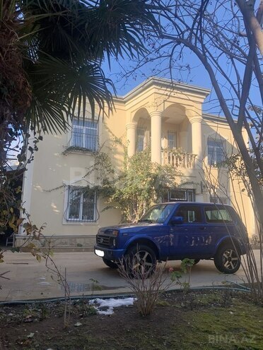 8 otaqlı həyət evi/bağ evi - Bakıxanov q. - 500 m² (28)