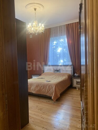 8 otaqlı həyət evi/bağ evi - Bakıxanov q. - 500 m² (21)