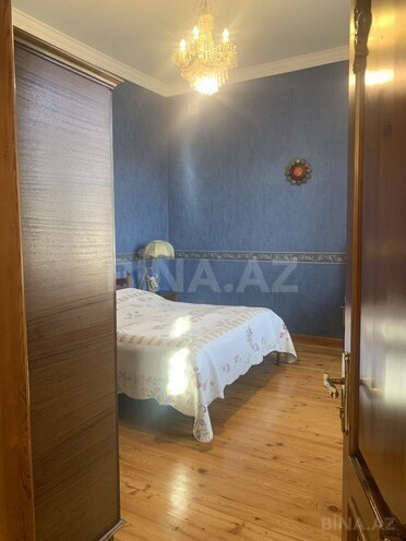 8 otaqlı həyət evi/bağ evi - Bakıxanov q. - 500 m² (12)