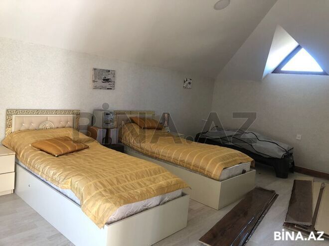 5 otaqlı həyət evi/bağ evi - Novxanı q. - 150 m² (23)