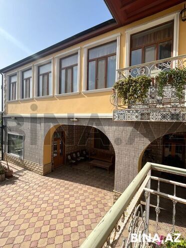 10 otaqlı həyət evi/bağ evi - Şüvəlan q. - 355 m² (10)