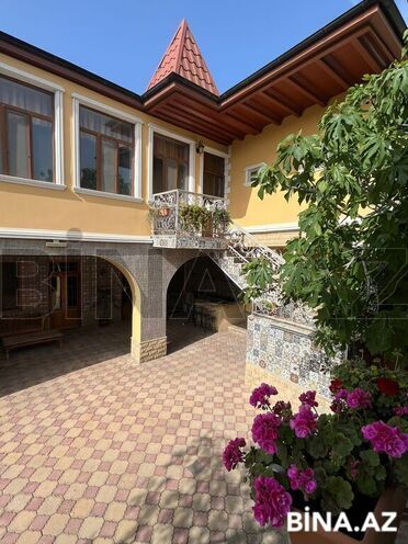 10 otaqlı həyət evi/bağ evi - Şüvəlan q. - 355 m² (11)
