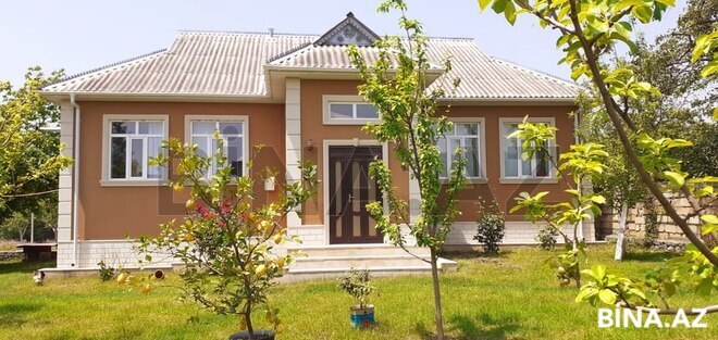 3 otaqlı həyət evi/bağ evi - Qəbələ - 100 m² (1)