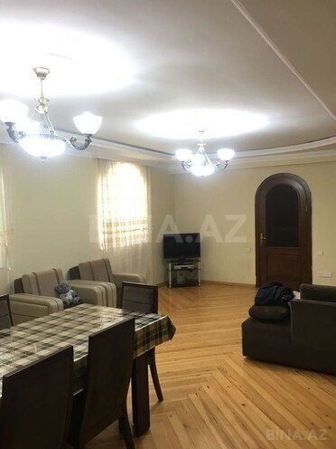 7 otaqlı həyət evi/bağ evi - Novxanı q. - 540 m² (20)