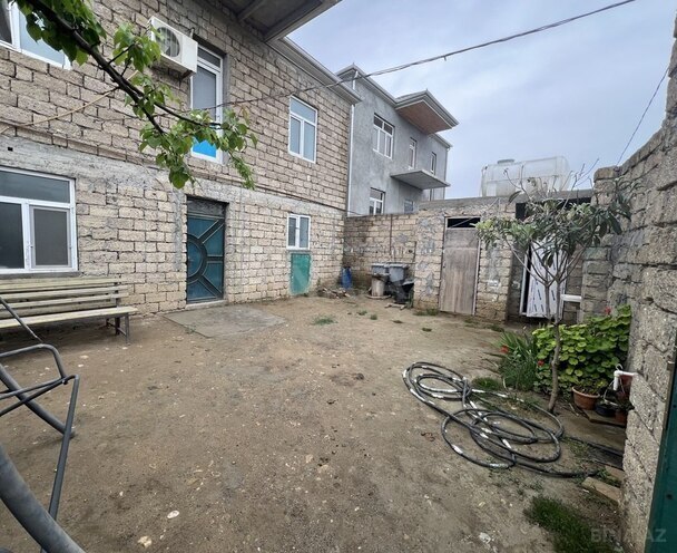 6 otaqlı həyət evi/bağ evi - Mərdəkan q. - 240 m² (1)