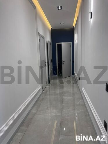 3 otaqlı həyət evi/bağ evi - Şüvəlan q. - 260 m² (11)