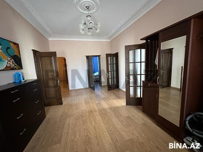 4 otaqlı həyət evi/bağ evi - Şüvəlan q. - 300 m² (6)