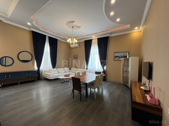 3 otaqlı həyət evi/bağ evi - Şüvəlan q. - 200 m² (11)