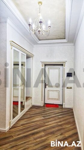 5 otaqlı həyət evi/bağ evi - Şüvəlan q. - 224 m² (3)