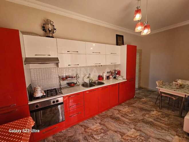 5 otaqlı həyət evi/bağ evi - Novxanı q. - 200 m² (24)