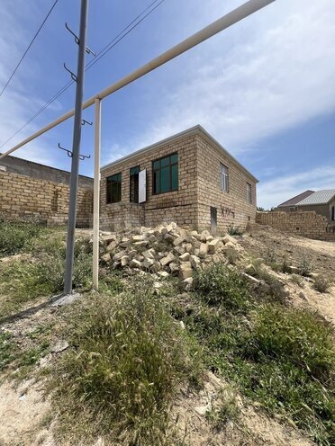 3 otaqlı həyət evi/bağ evi - Qobu q. - 100 m² (3)