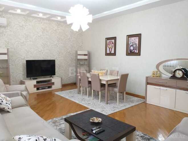 4 otaqlı həyət evi/bağ evi - Binəqədi r. - 200 m² (3)