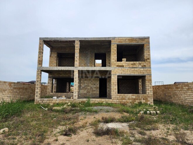 7 otaqlı həyət evi/bağ evi - Nardaran q. - 630 m² (1)