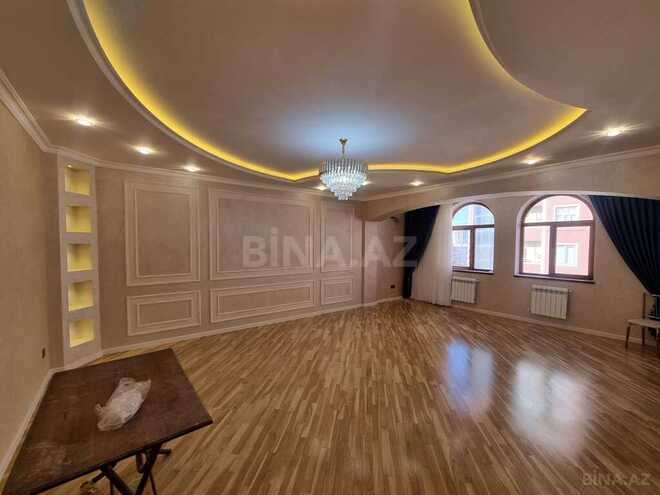 Продаётся 3-комн. новостройка 141 м², Бинагадинский р., photo 1 from 11