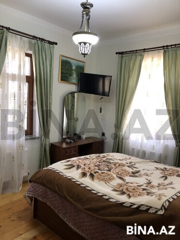2 otaqlı həyət evi/bağ evi - Novxanı q. - 205 m² (8)