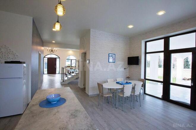 6 otaqlı həyət evi/bağ evi - Şüvəlan q. - 305 m² (26)