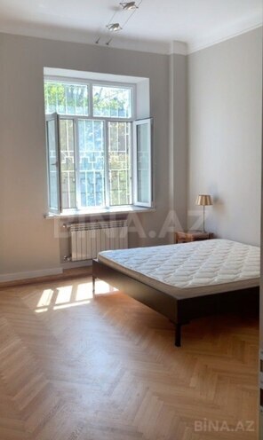 5 otaqlı köhnə tikili - İçəri Şəhər m. - 143 m² (18)