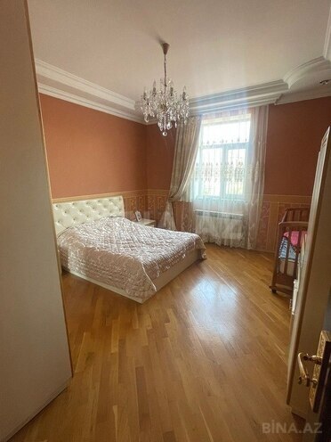 6 otaqlı həyət evi/bağ evi - Saray q. - 250 m² (18)