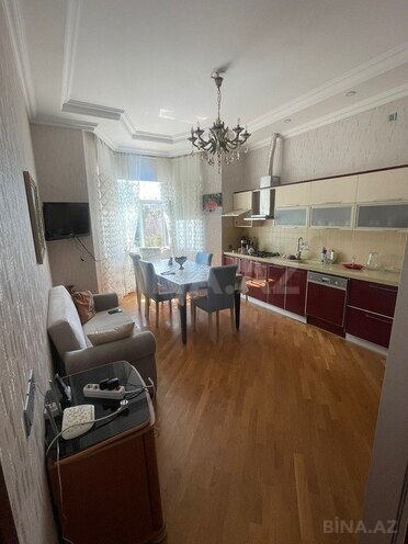 6 otaqlı həyət evi/bağ evi - Saray q. - 250 m² (15)