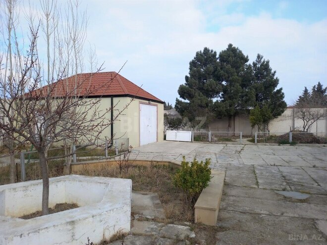 4 otaqlı həyət evi/bağ evi - Novxanı q. - 150 m² (23)