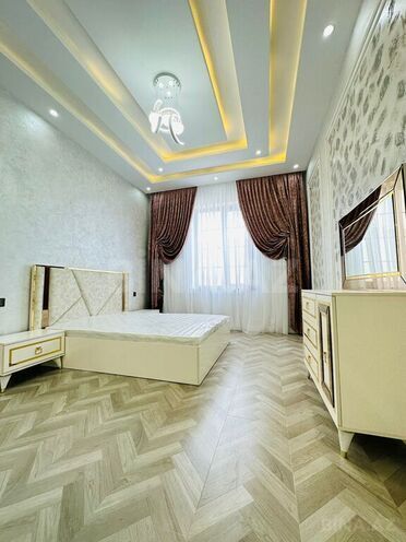 5 otaqlı həyət evi/bağ evi - Mərdəkan q. - 300 m² (12)