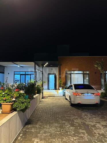4 otaqlı həyət evi/bağ evi - Şüvəlan q. - 250 m² (1)